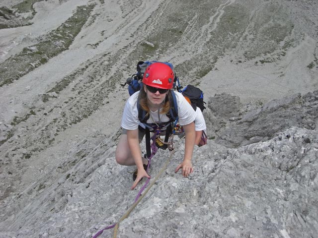 Kleine Gamswiesenspitze Nordostkante: Daniela in der f&uuml;nften Seill&auml;nge (10. Juli)