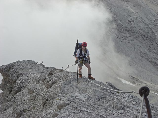 Via Ferrata Ivano Dibona: Daniela zwischen Forcella Granda und Abzweigung zum Cristallino d'Ampezzo (30. Aug.)