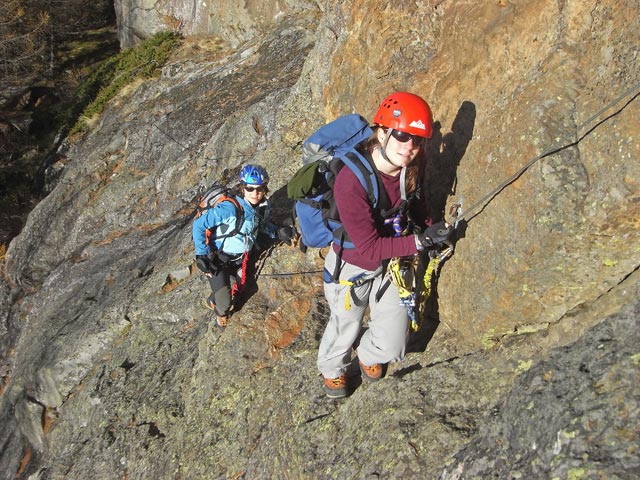 Irene und Daniela vor der 1. Leiter