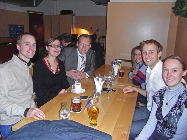 Florian, Susanne, Erich, Doris, ich und Carmen im Plutzer Br&auml;u