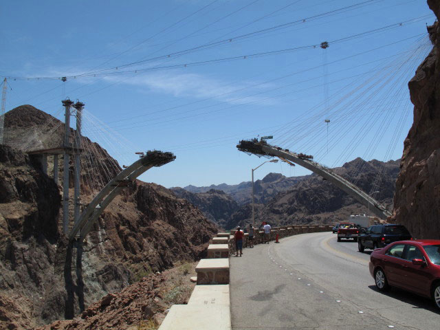 zuk&uuml;nftige Br&uuml;cke der US 93 beim Hoover Dam (16. Mai)
