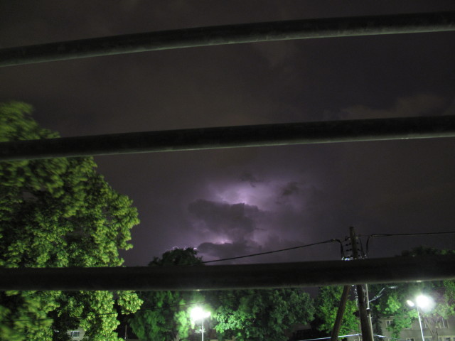 Wetterleuchten &uuml;ber S&uuml;&szlig;enbrunn (26. Mai)