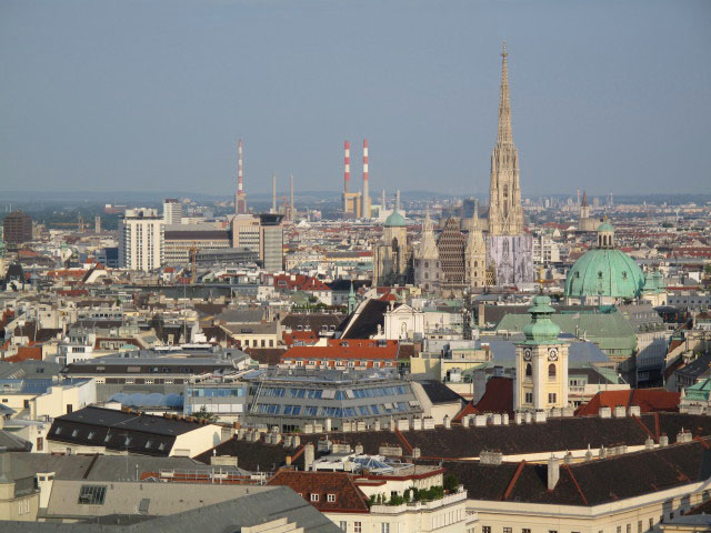 Stephansdom vom S&uuml;dturm der Votivkirche aus