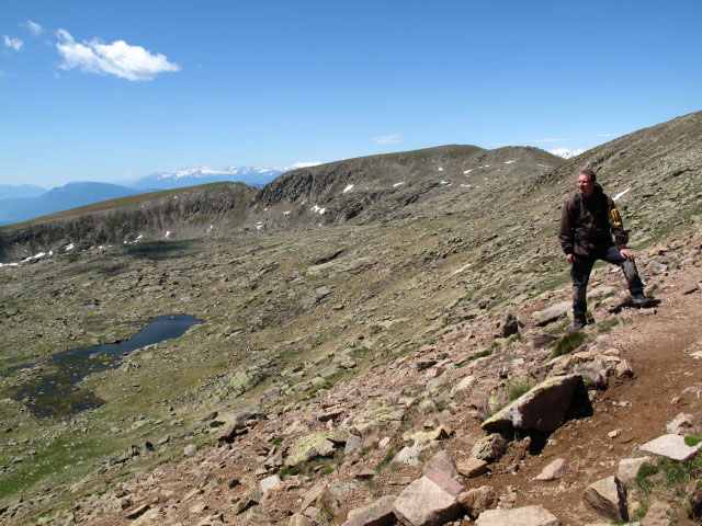 Erich auf Weg 2 zwischen Villanderer Berg und Zw&ouml;lfernock (12. Juni)
