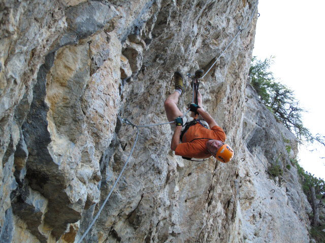 B&uuml;rgeralm-Klettersteig: Andreas in der Arenavariante