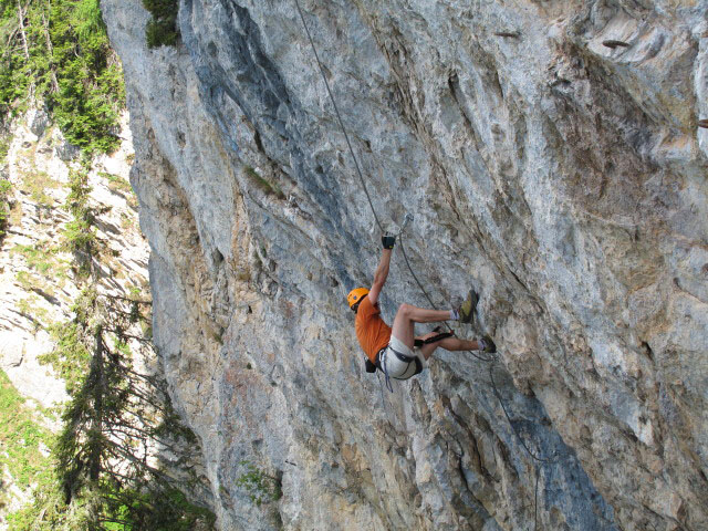B&uuml;rgeralm-Klettersteig: Andreas in der Arenavariante