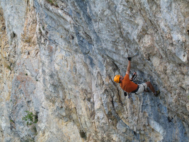 B&uuml;rgeralm-Klettersteig: Andreas in der Arenavariante