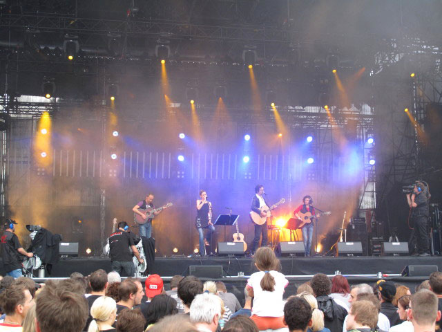 Papermoon auf der Festb&uuml;hne (27. Juni)