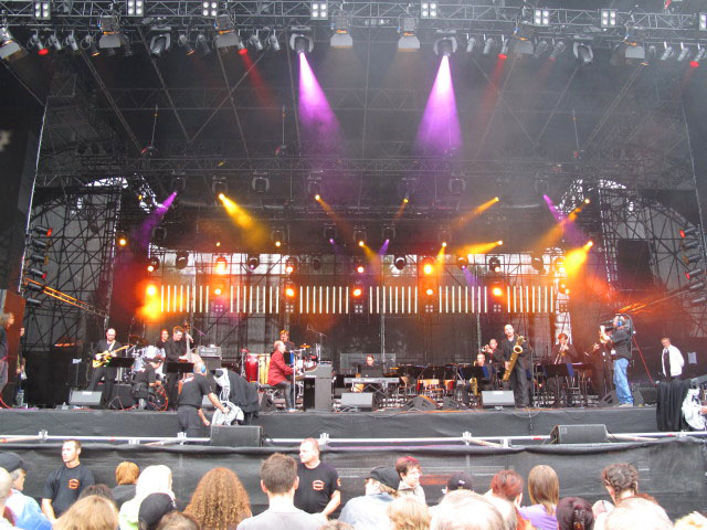 Andy Lee Lang auf der Festb&uuml;hne (28. Juni)