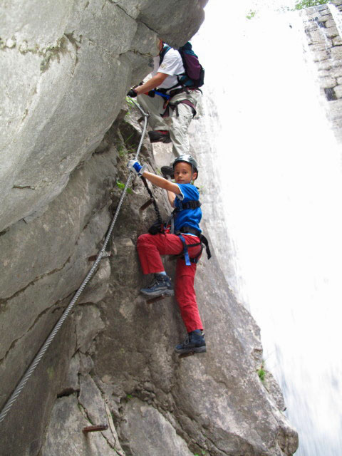 ÖTK-Klettersteig Pirkner Klamm: Erich und Martin bei der ersten Wehrstufe (11. Juli)