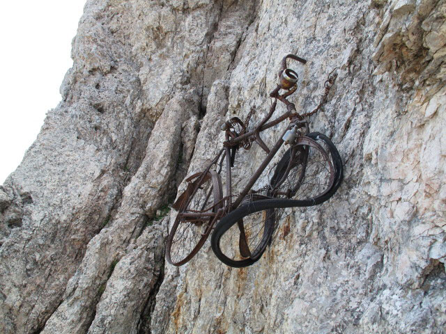 Nordostkante: beim Stand nach der 7. Seill&auml;nge (14. Juli)