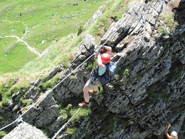 Falken-Klettersteig: Daniela auf der Seilbr&uuml;cke (17. Juli)