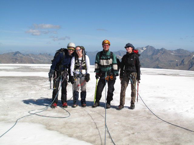 Reinhard, Daniela, Erich und Anke auf der Wei&szlig;seespitze, 3.518 m (16. Aug.)