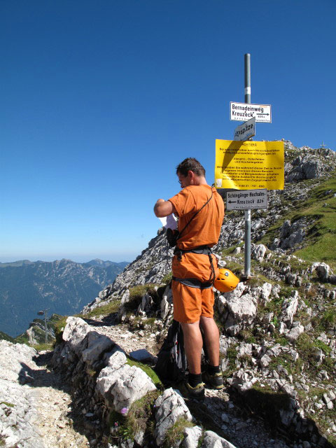 Andreas zwischen Bernadeinkopf und Sch&ouml;ng&auml;nge-Klettersteig