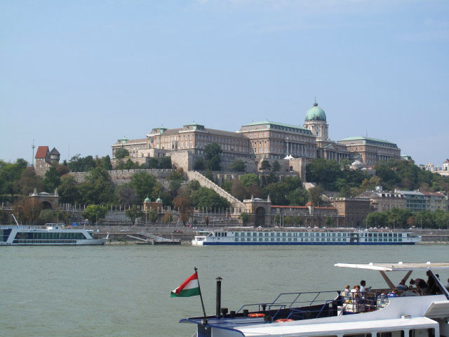 Burgpalast (13. Sept.)