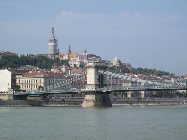 Kettenbr&uuml;cke (13. Sept.)