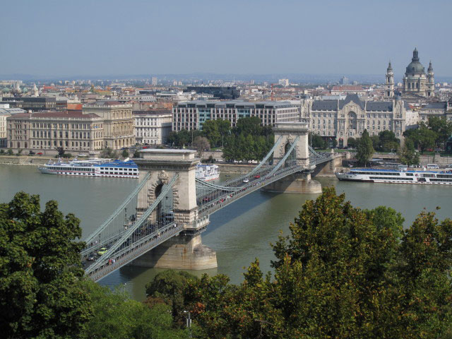 Kettenbrücke (13. Sept.)