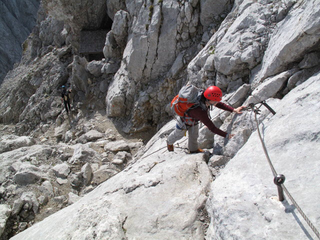 Gams&auml;nger-Klettersteig: Max und Daniela bei der Babenstuber-H&uuml;tte, 2.300 m (26. Sept.)