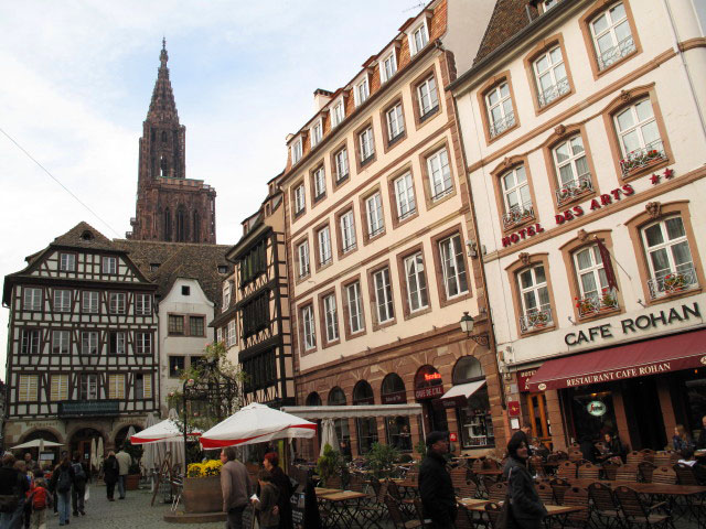 Place du Marché aux Cochons de Lait