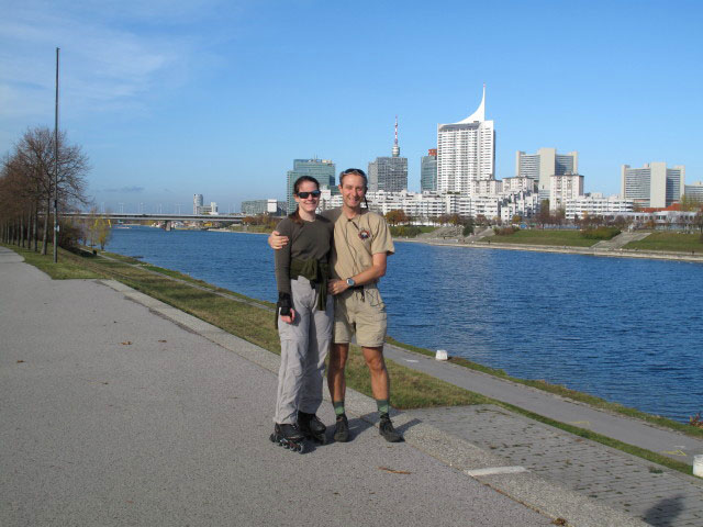 Daniela und ich zwischen Kaiserm&uuml;hlenbr&uuml;cke und Reichsbr&uuml;cke