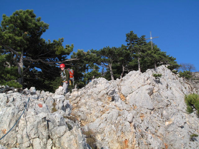 Kanzelsteig: Daniela am Ausstiegsgrat