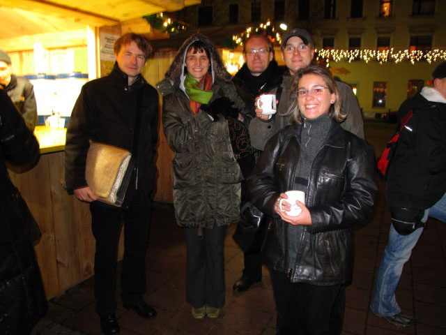 Stefan, Katja, Erich, Florian und Doris am 6. Wei&szlig;gerber Adventmarkt