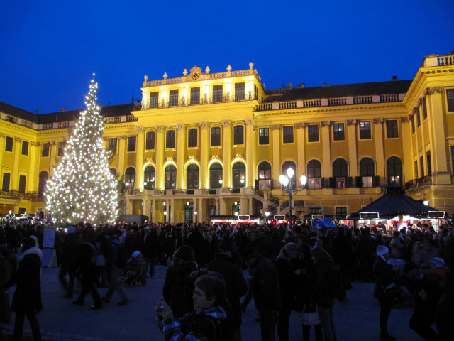 16. Kultur- und Weihnachtsmarkt Schloss Sch&ouml;nbrunn