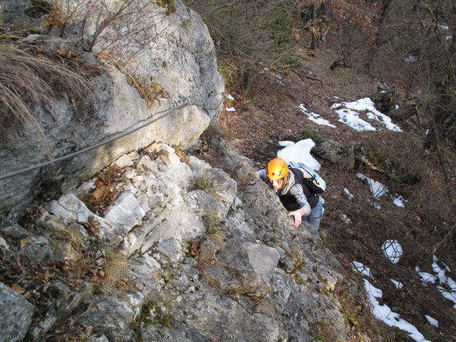 Klettersteig E 60: Sabrina am Beginn des zweiten Teils