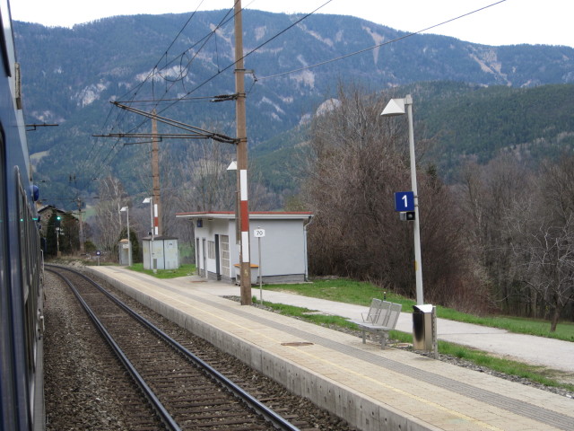 Haltestelle Küb, 543 m