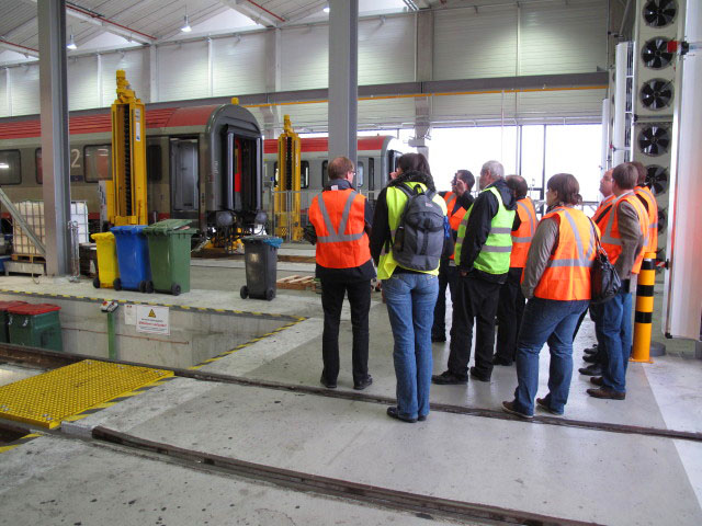 Stefan, Katja, ?, Rudolf, Franz, Birgit, Harald und Anton in der Blockzughalle