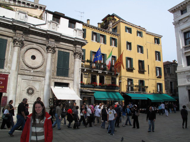 Daniela auf der Piazza San Marco