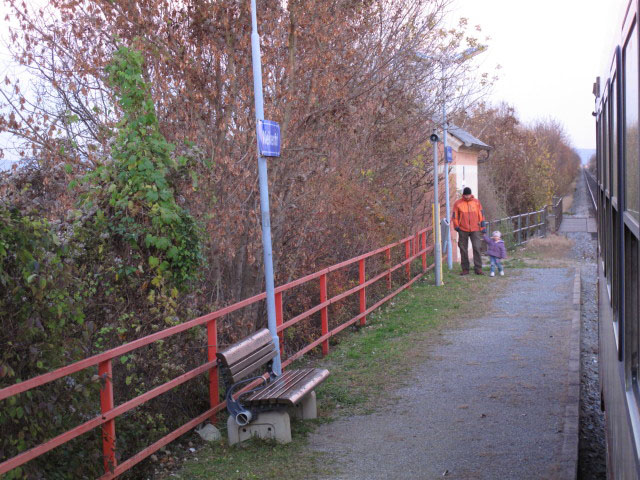 Haltestelle Weikendorf