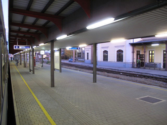 Bahnhof Gänserndorf, 155 m