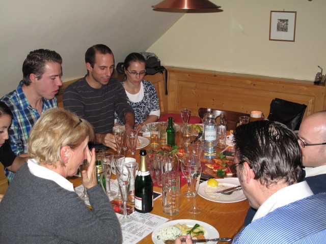 ?, ?, ?, ?, Brigitte, ? und ? im Grinzinger Bräu