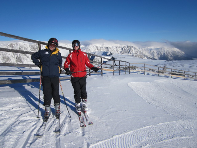 Christoph und Michael bei der Bergstation des 3er-Sessellifts Bürgeralm, 1.810 m