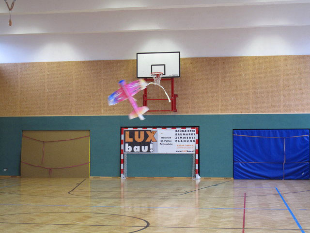 Flugvorf&uuml;hrung in der Hauptschule B&ouml;heimkirchen
