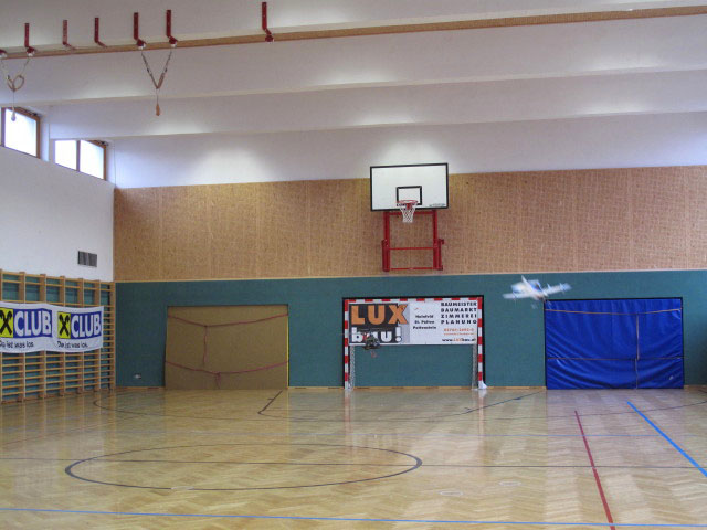 Flugvorf&uuml;hrung in der Hauptschule B&ouml;heimkirchen