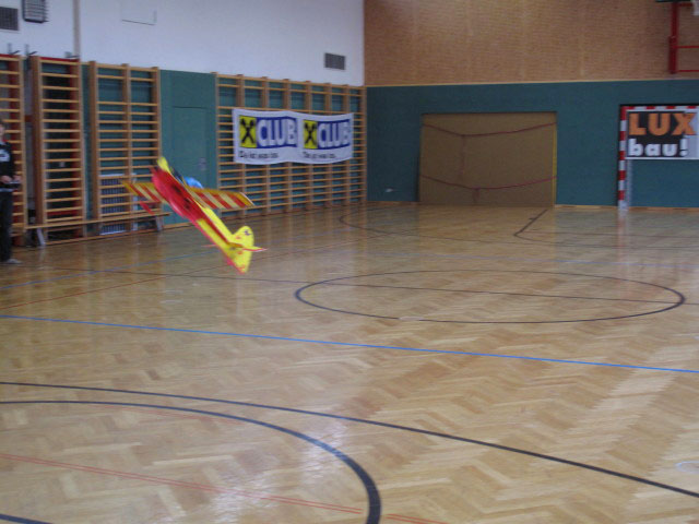 Flugvorf&uuml;hrung in der Hauptschule B&ouml;heimkirchen