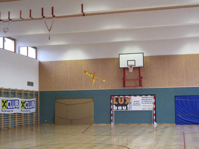 Flugvorf&uuml;hrung in der Hauptschule B&ouml;heimkirchen