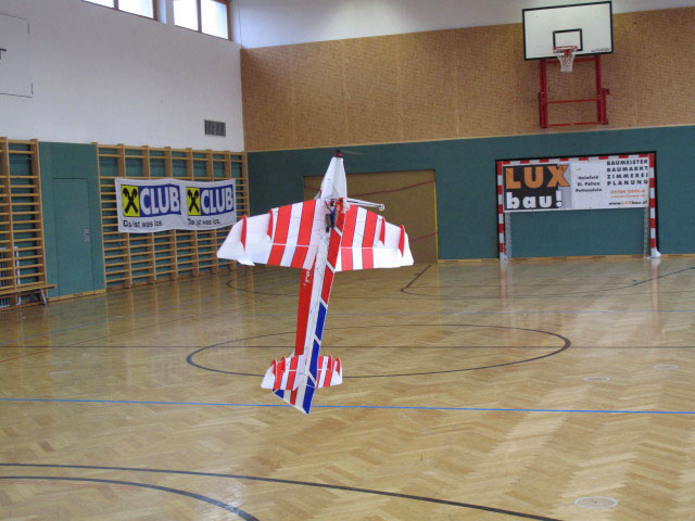 Flugvorf&uuml;hrung in der Hauptschule B&ouml;heimkirchen