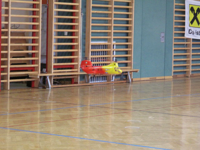 Flugvorf&uuml;hrung in der Hauptschule B&ouml;heimkirchen