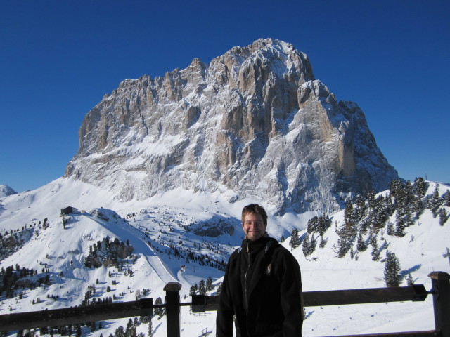 Markus bei der Bergstation der Umlaufbahn Ciampinoi, 2.248 m (20. M&auml;rz)