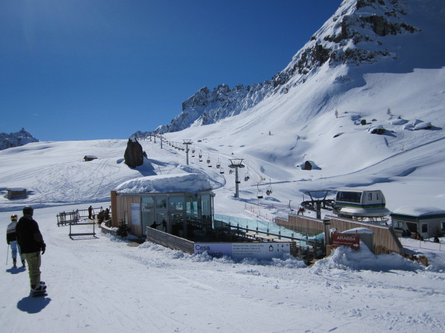 Markus bei der Mittelstation der Umlaufbahn Arabba DMC (20. M&auml;rz)