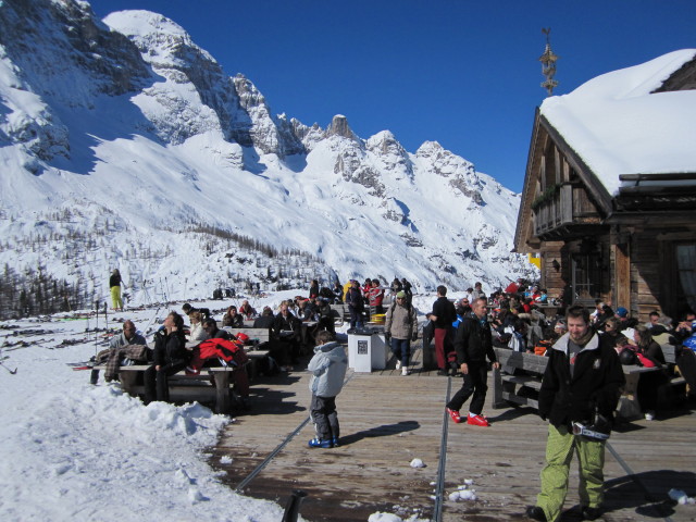 Markus beim Rifugio Camar Bianc (20. M&auml;rz)