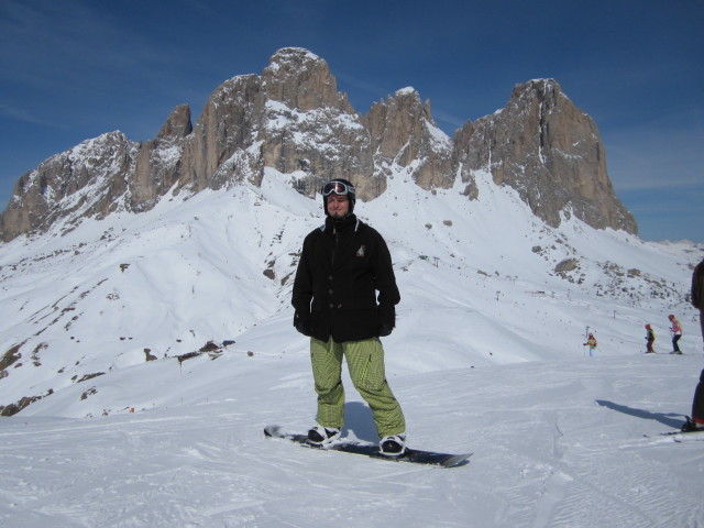 Markus bei der Bergstation des Sessellifts Rodella-Des Alpes, 2.400 m (22. M&auml;rz)