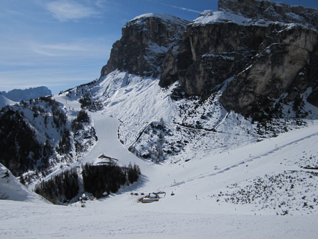 von der Piste der Umlaufbahn Col Pradat Richtung Westen (22. M&auml;rz)