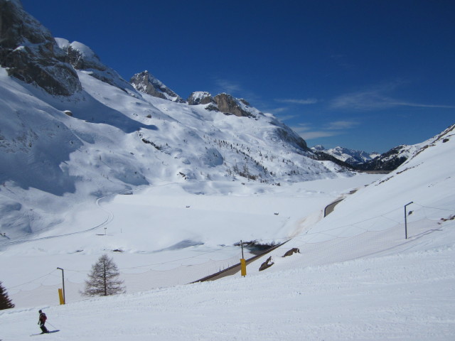 Lago di Fedaia von der Piste Padon A aus (23. M&auml;rz)