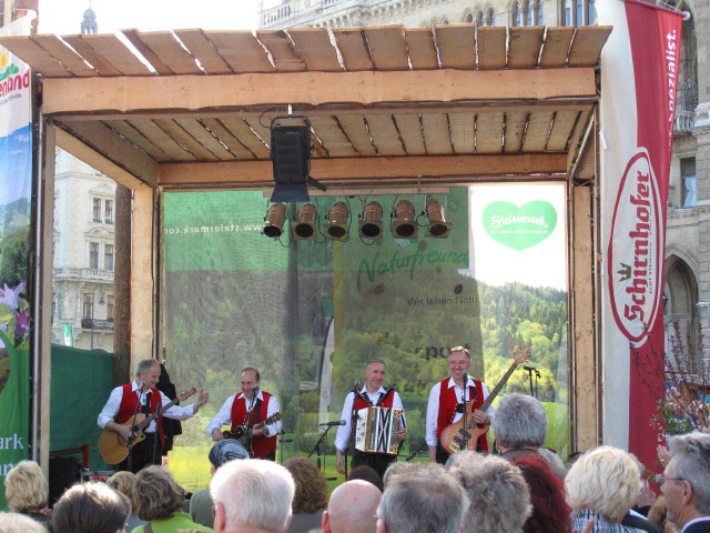 Die Stoakogler am Rathausplatz