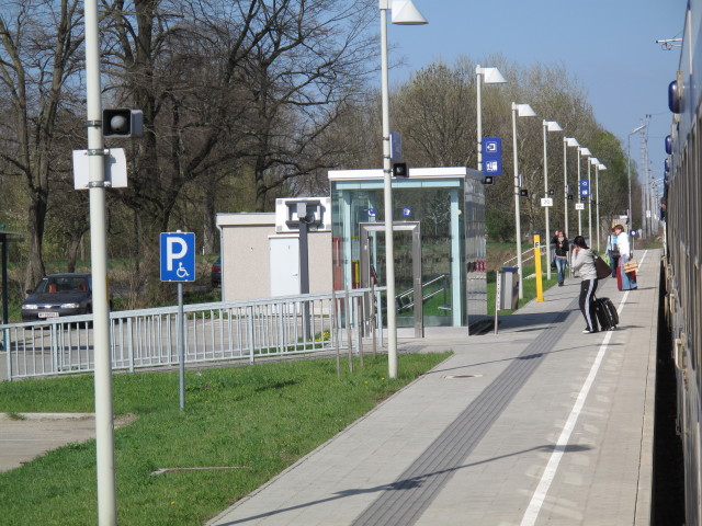 Haltestelle Staatz, 218 m