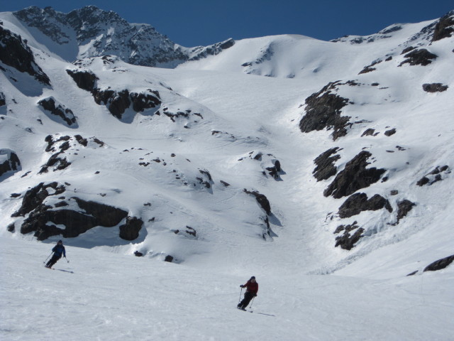Christoph und Gudrun zwischen Ghiacciaio dei Forni und Rifugio Cesare Branca (21. Apr.)